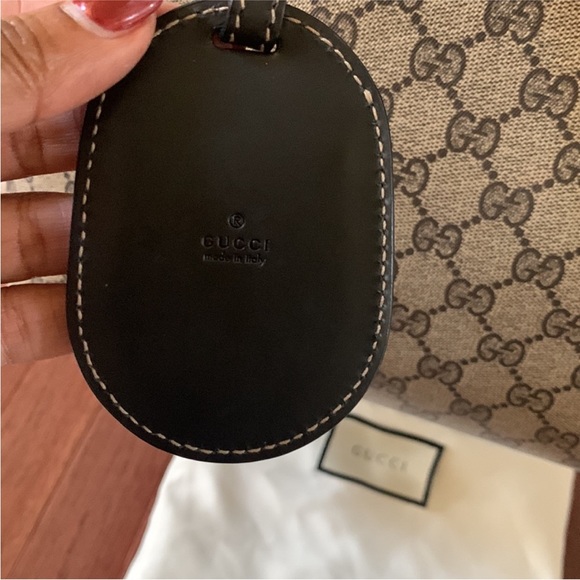 Beautiful Authentic GUCCI Calfskin GG Supreme Monogram REVERSIBLE Tan/Black Tote - Picture 5 of 10